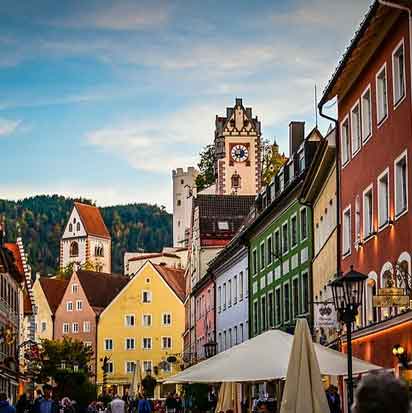 F&uuml;ssen